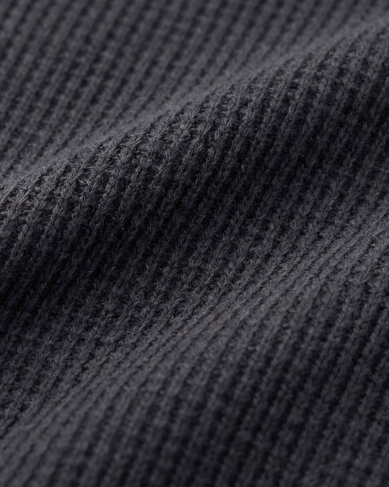 Fine-Tailoring-Flats-Extra--2 — fabric detail