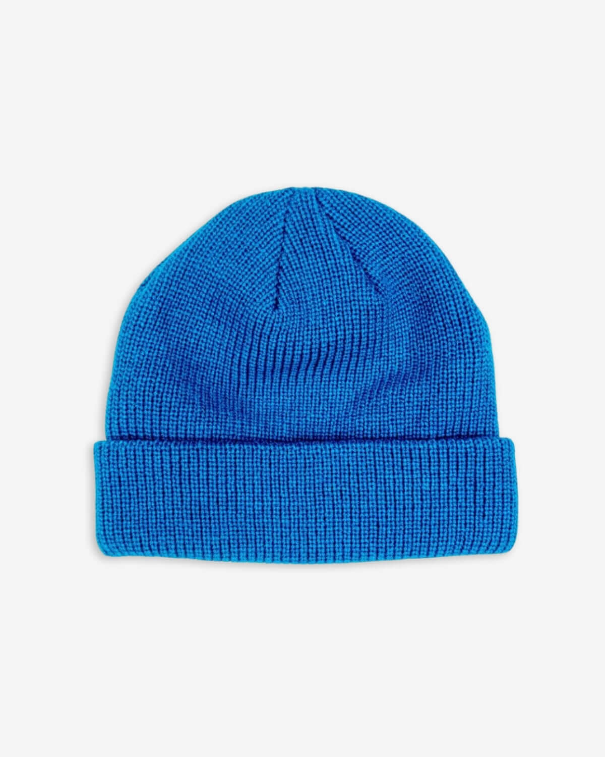 Bright blue slouchy beanie for kids, cozy knit style with iconic Appaman logo—perfect for winter adventures!