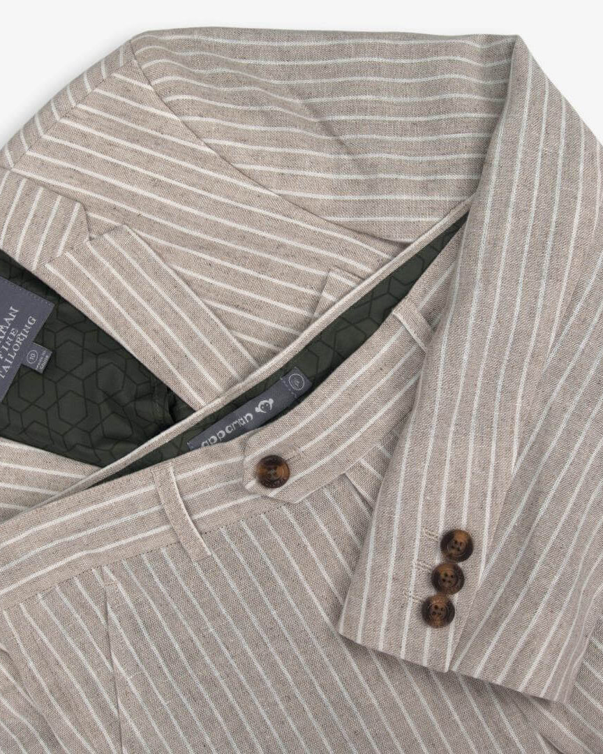 Stylish sand striped linen suit jacket detail, perfect for kids’ back-to-school adventures in high quality and comfort.