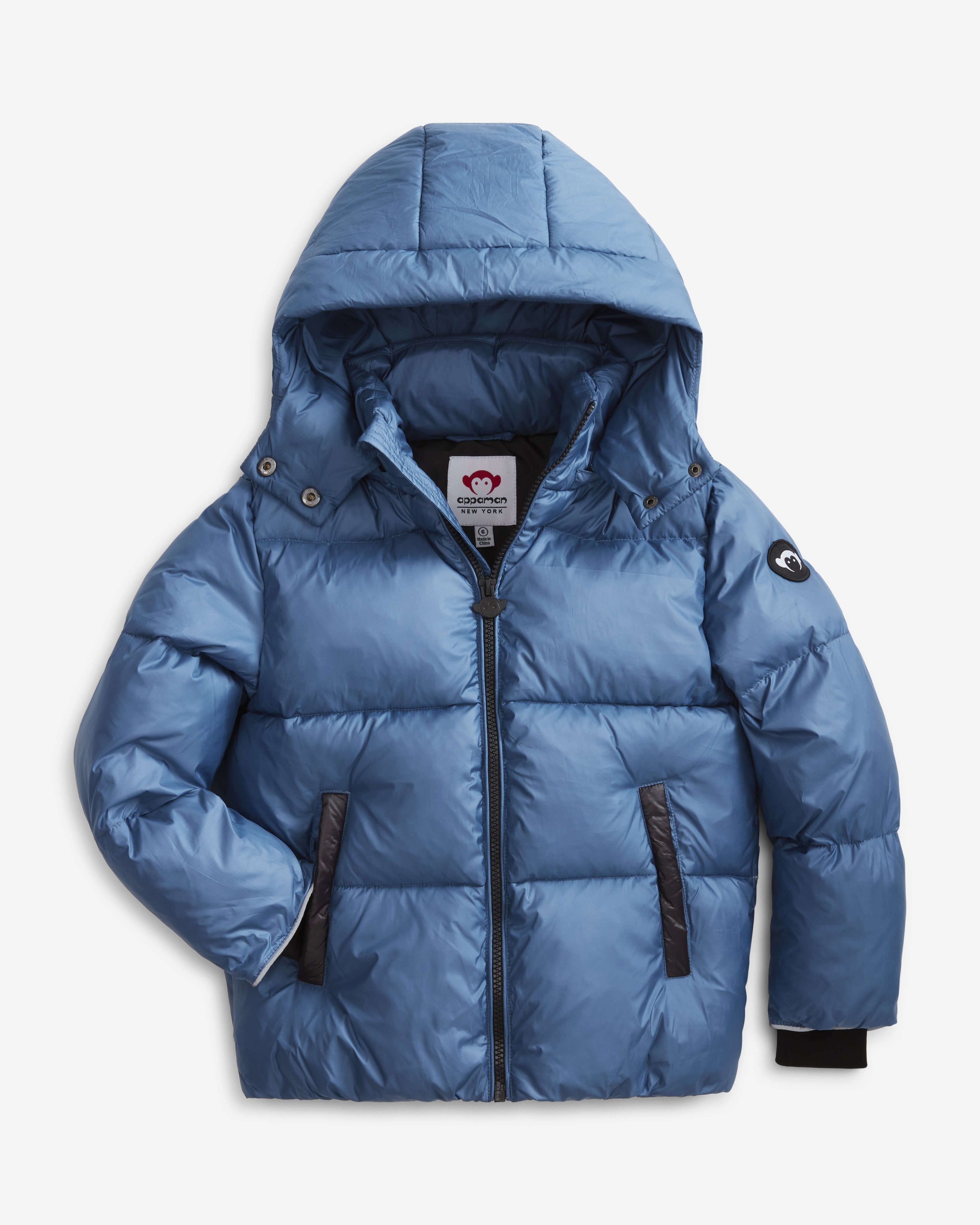 Cool kids gear alert! This light blue mixed puffer coat keeps them stylish and toasty, perfect for school days and snowy adventures.