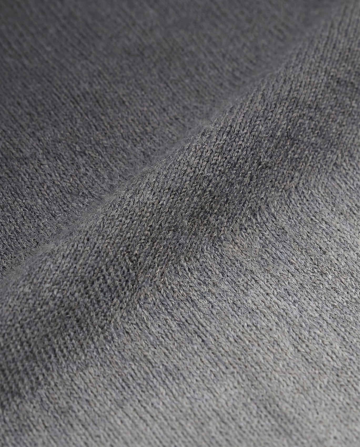 B0461-KOS0I1-GYO — fabric detail