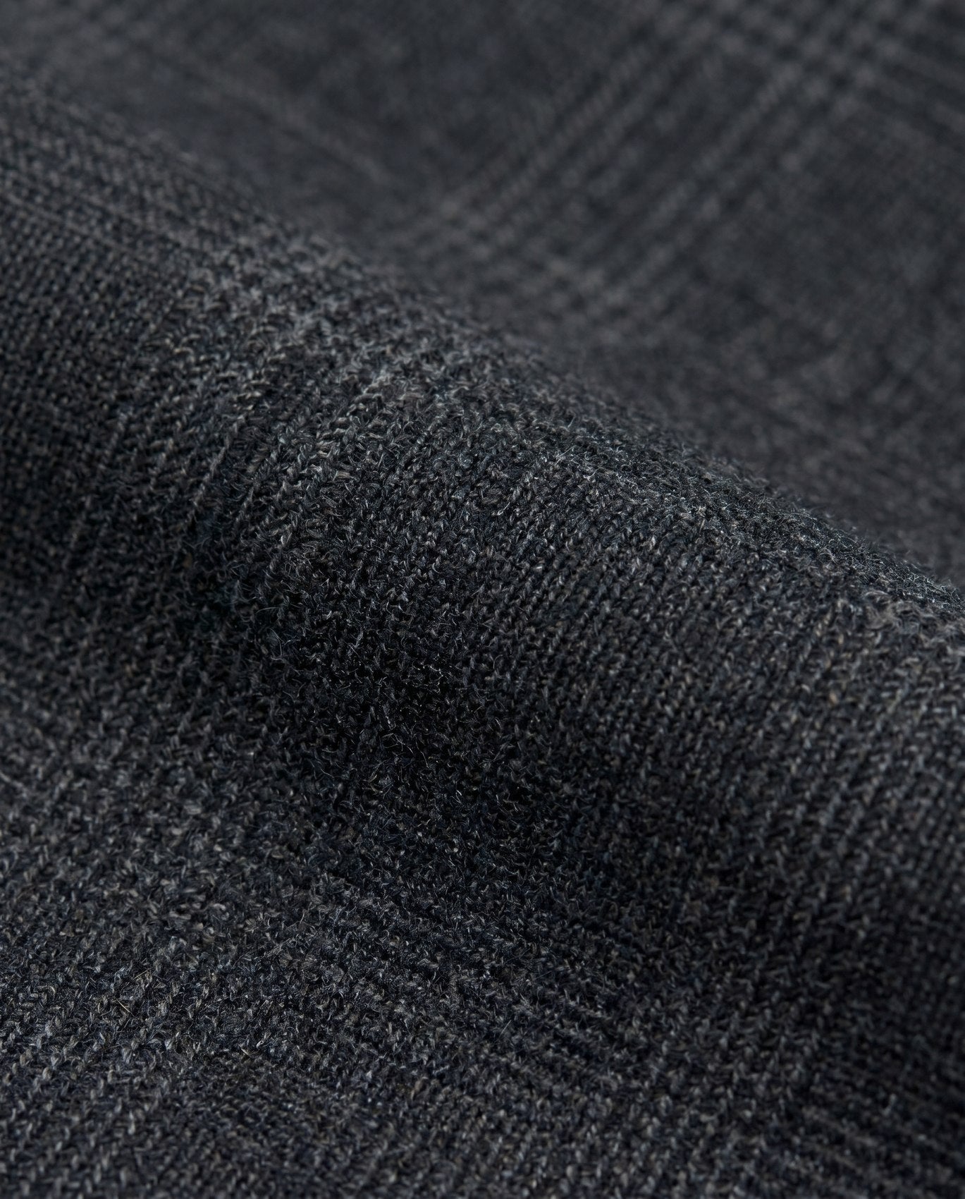 B0924-SSU0I1-BIT — fabric detail