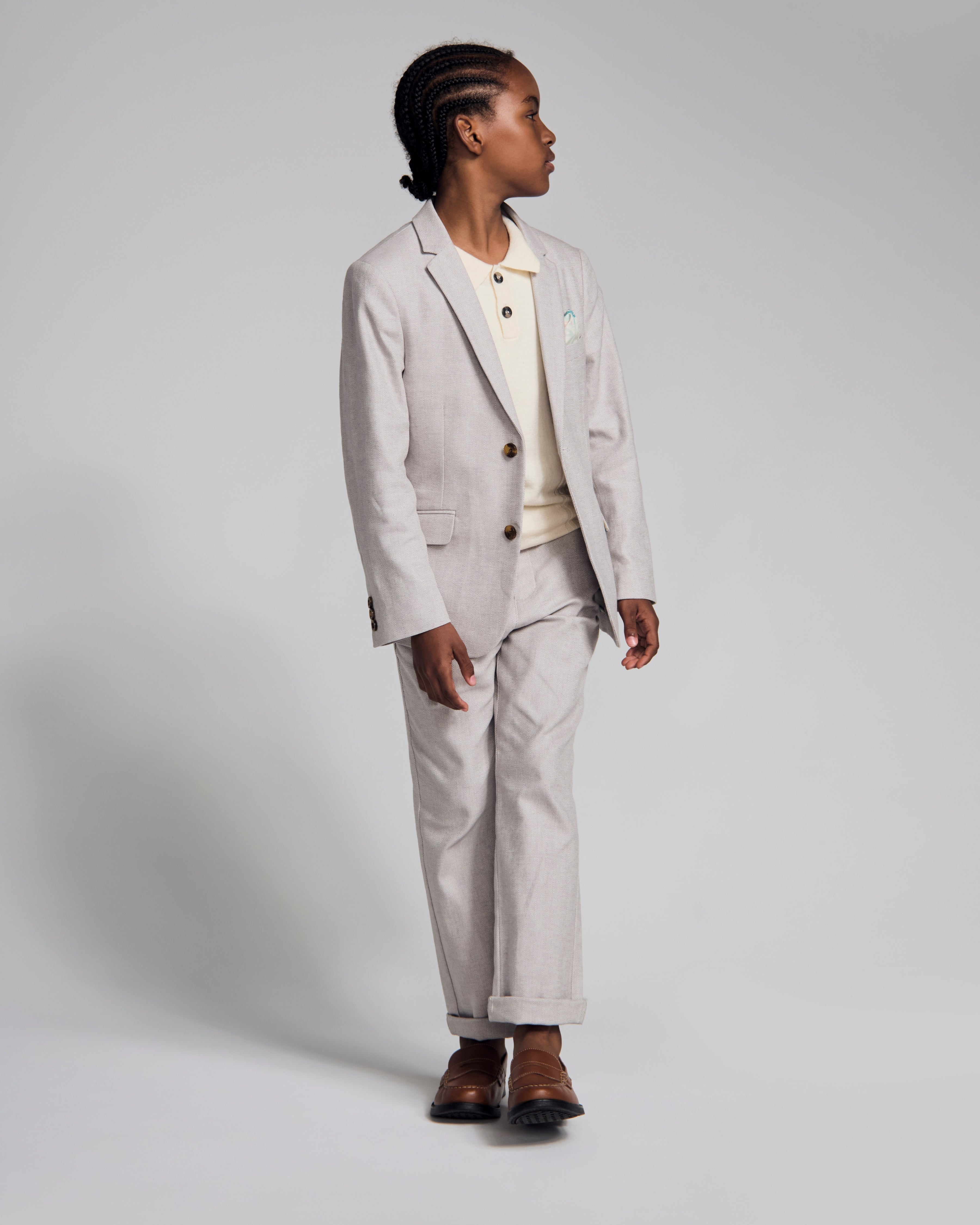 Linen Warm Grey Sports Jacket worn by a boy, showcasing timeless style and comfort with classic details.