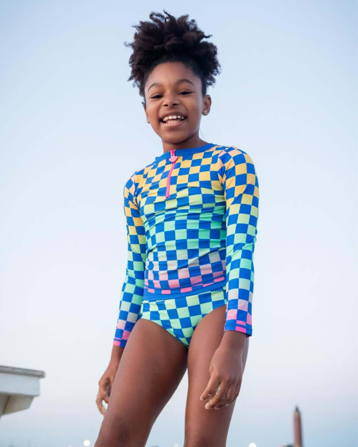 (取寄) アパマンキッズ ガールズ オシャーナ ラッシュ ガード セット (トドラー/リトル キッド/ビッグ キッド) Appaman Kids girls Oceana Rash Guard Set (Toddler/Little Kid/Big Kid) Checkerboard Girls Rash Guard Set | Stylish Checkerboard Swimwear | Appaman Kids